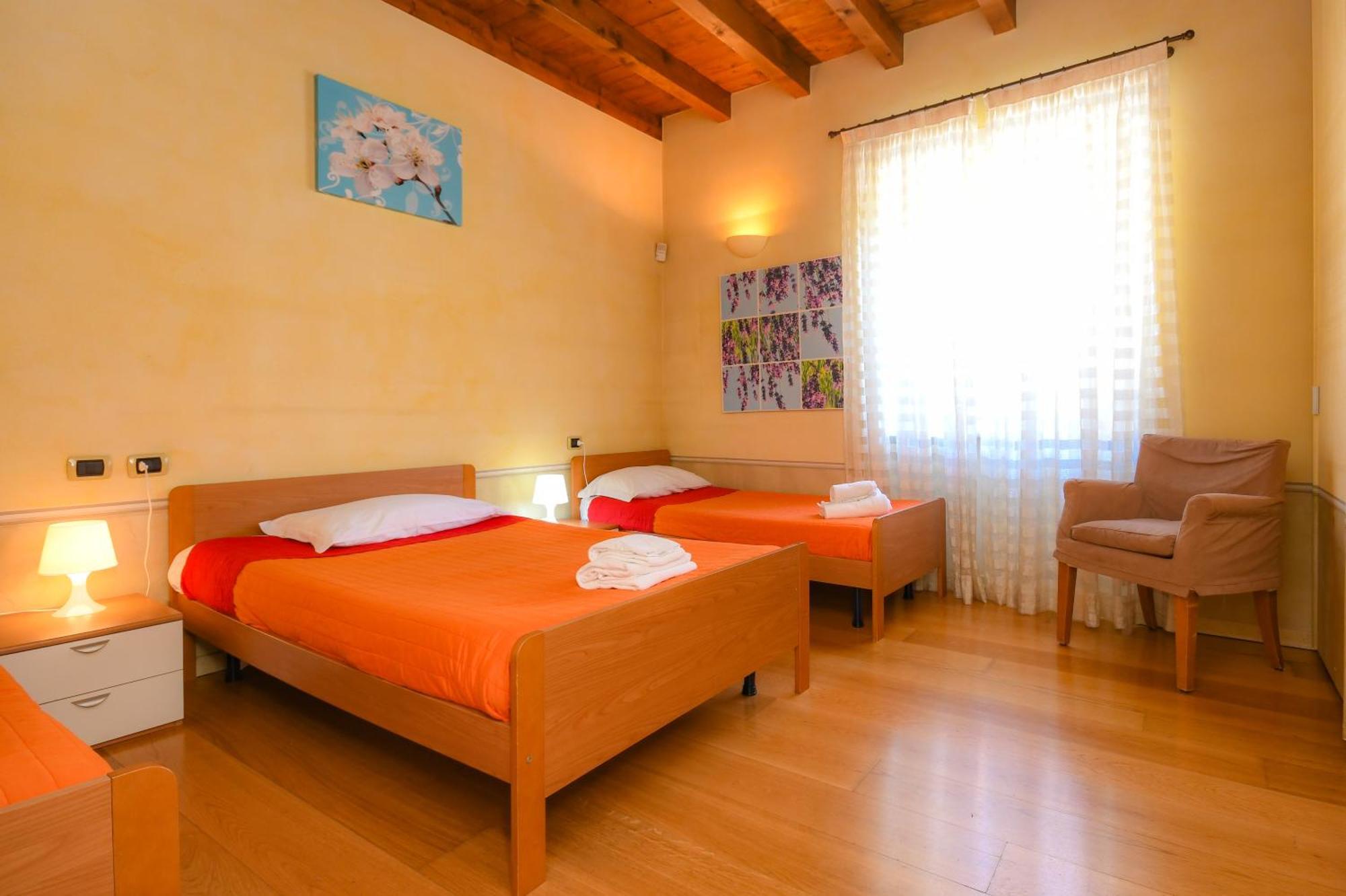 Residence Corte Ferrari -Ciao Vacanze- Moniga del Garda Pokoj fotografie