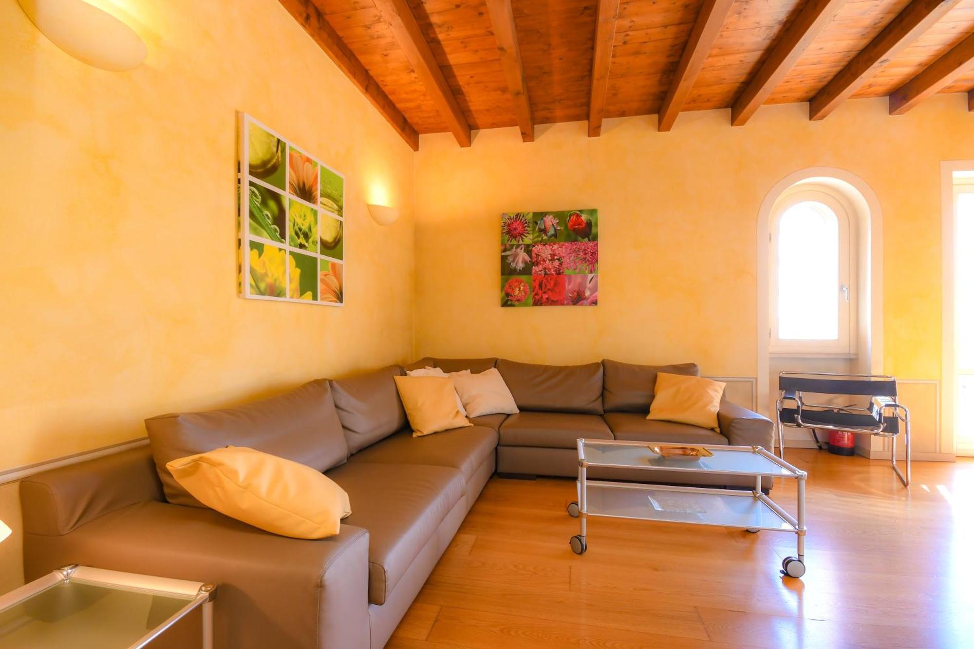 Residence Corte Ferrari -Ciao Vacanze- Moniga del Garda Pokoj fotografie